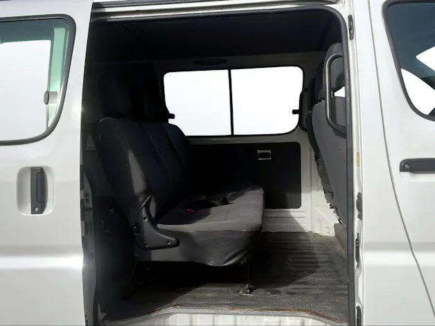 Toyota HIACE Kaw. LWB 2.5 D-4D 4T.