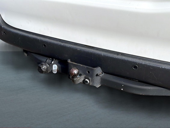 Vehicle image 24 Vehicle image 24