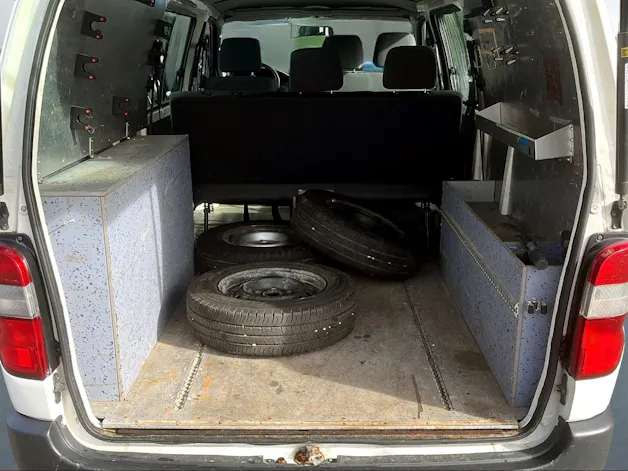 Toyota HIACE Kaw. LWB 2.5 D-4D 4T.
