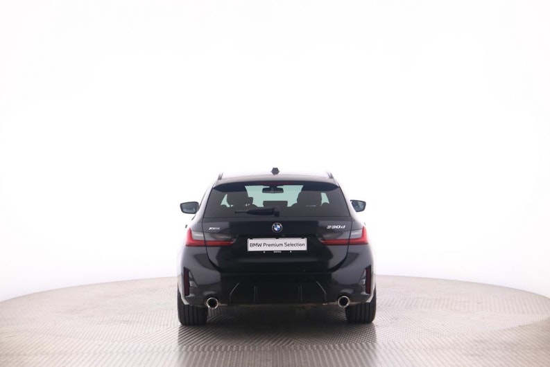 Vehicle image BMW 3 SERIES