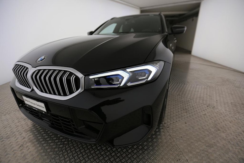 Vehicle image BMW 3 SERIES