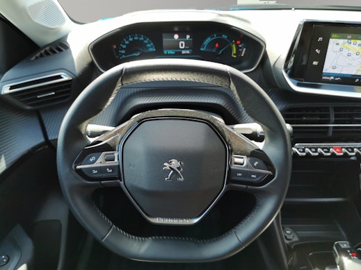 PEUGEOT 208 e-Active 3