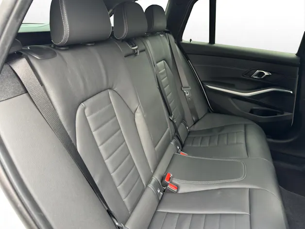 BMW 330e xDrive SAG Touring