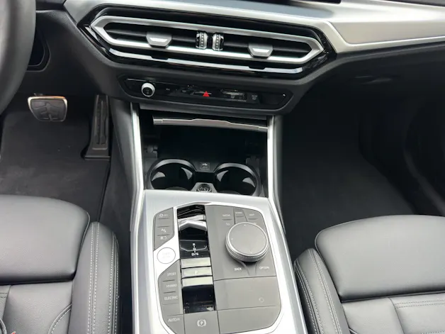 BMW 330e xDrive SAG Touring