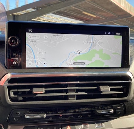 Vehicle image 12 Vehicle image 12