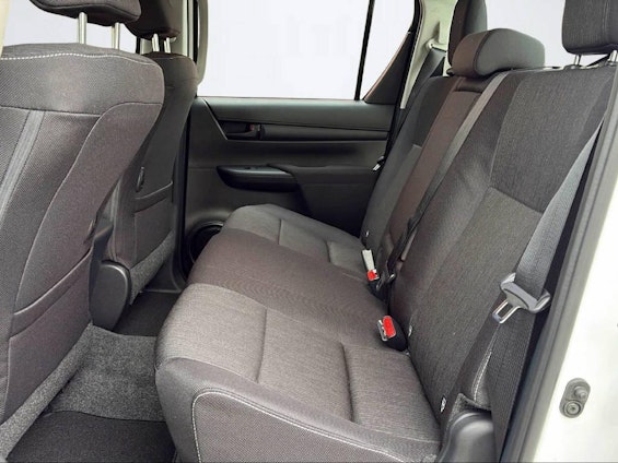 Vehicle image 21