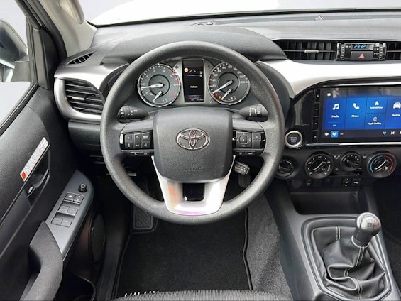 Vehicle image 22