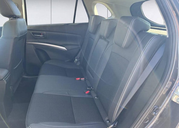 Vehicle image 15 Vehicle image 15