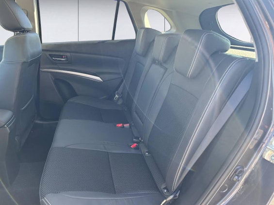 Vehicle image 15 Vehicle image 15