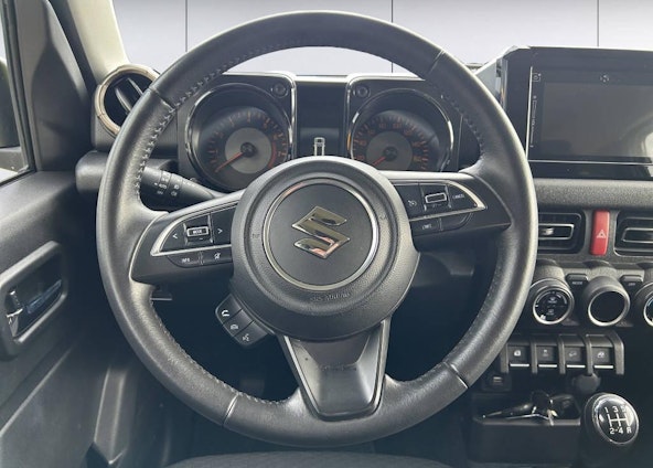 Vehicle image 10 Vehicle image 10