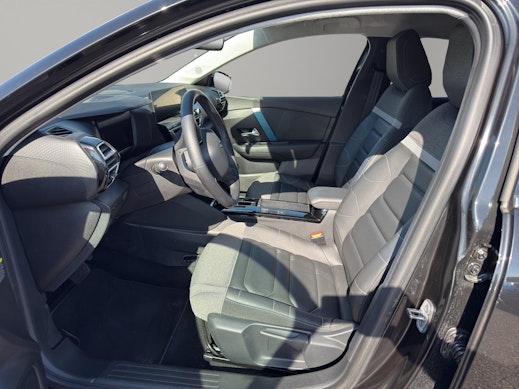 CITROEN e-C4 Shine 1