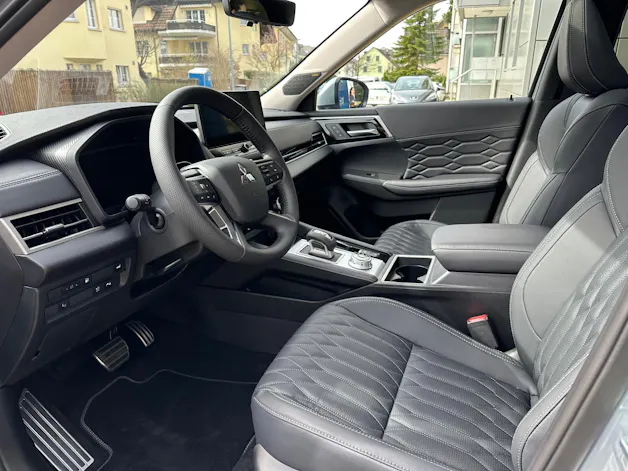 Mitsubishi Outlander 2.4 PHEV Instyle 4x4
