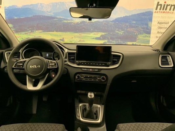 Vehicle image 3 Vehicle image 3