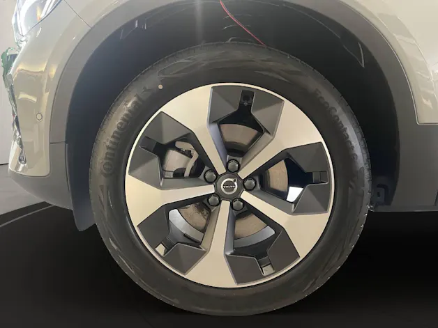 Volvo XC40 2.0 B4 MH Ultra Dark
