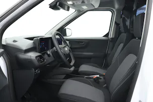 Ford E-Transit Courier Van Trend