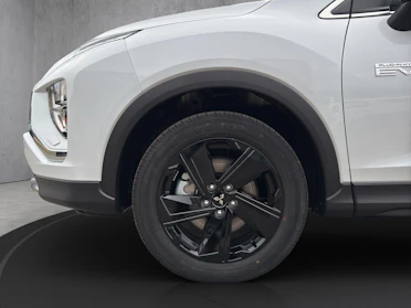 MITSUBISHI ECLIPSE CROSS 14