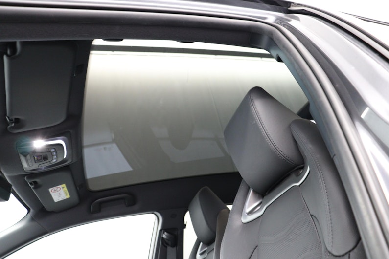 Vehicle image TOYOTA C-HR