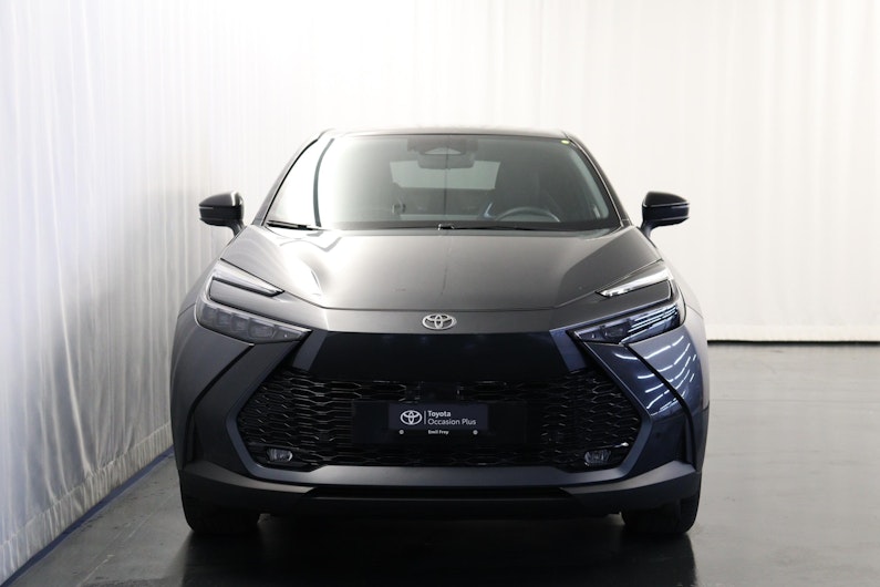 Vehicle image TOYOTA C-HR