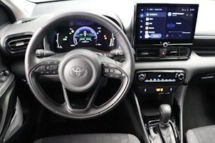 Vehicle image TOYOTA Yaris 1.5 VVT-i HSD Trend