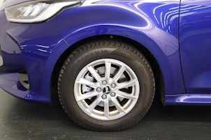 Vehicle image TOYOTA Yaris 1.5 VVT-i HSD Trend