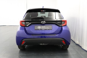 Vehicle image TOYOTA Yaris 1.5 VVT-i HSD Trend