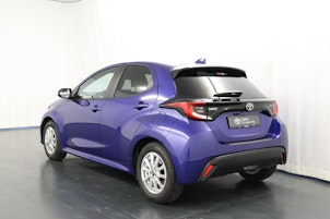 Vehicle image TOYOTA Yaris 1.5 VVT-i HSD Trend