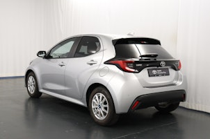 Vehicle image TOYOTA Yaris 1.5 VVT-i HSD Trend