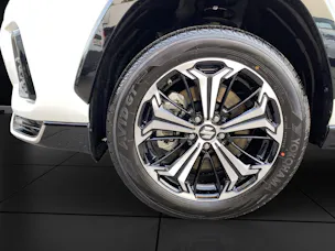 Suzuki Across 2.5 PHEV Compact Top 4x4
