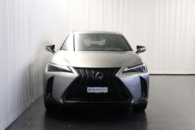 Vehicle image 10