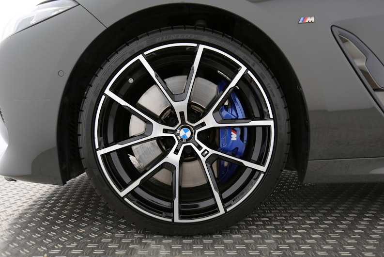 Vehicle image BMW 8 SERIES