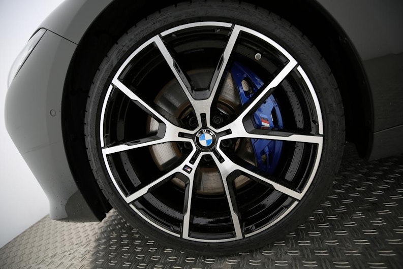 Vehicle image BMW 8 SERIES