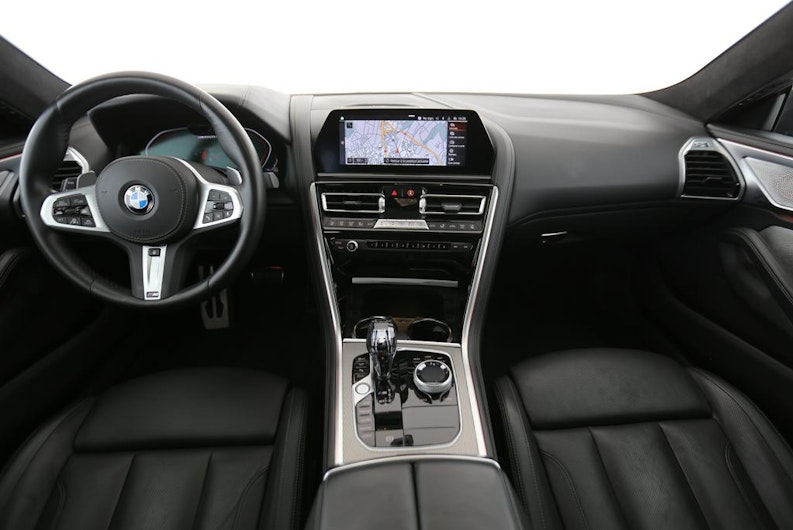 Vehicle image BMW 8 SERIES