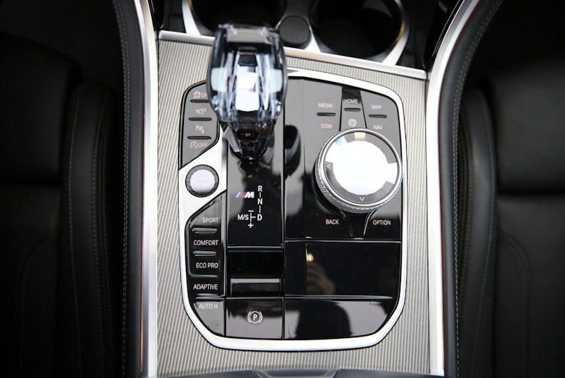 Vehicle image BMW 8 SERIES