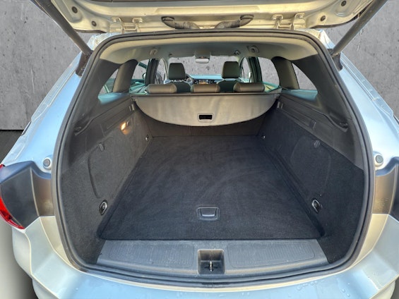 Vehicle image 12 Vehicle image 12