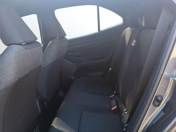 Vehicle image 6 Vehicle image 6