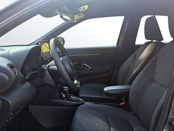 Vehicle image 5 Vehicle image 5