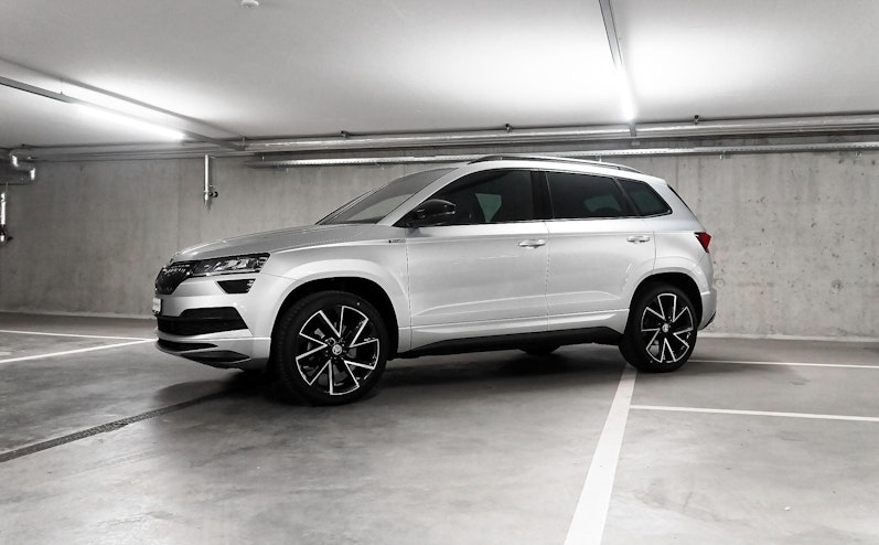 Vehicle image SKODA KAROQ
