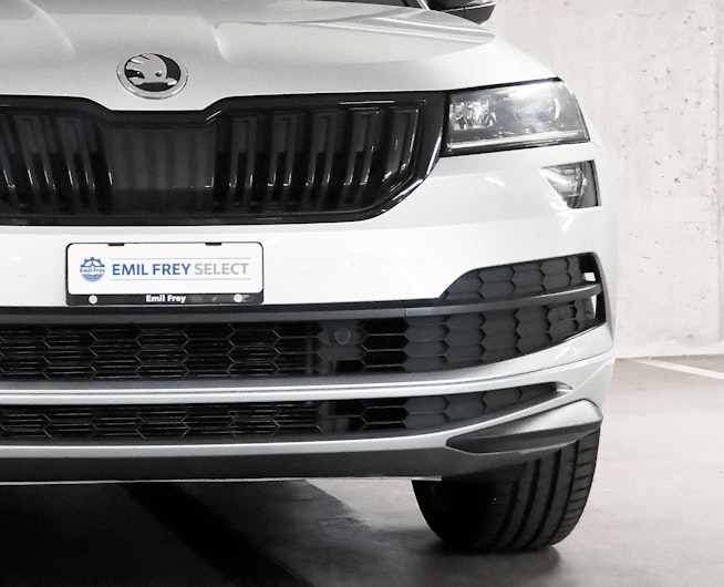 Vehicle image SKODA KAROQ