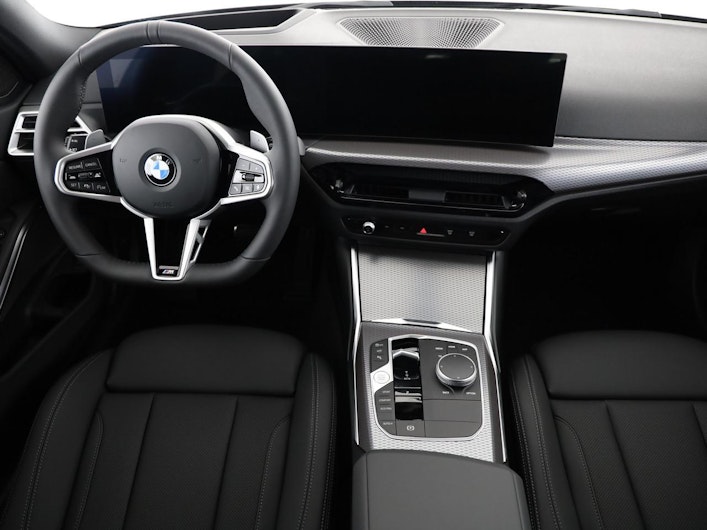 Vehicle image BMW 3 SERIES