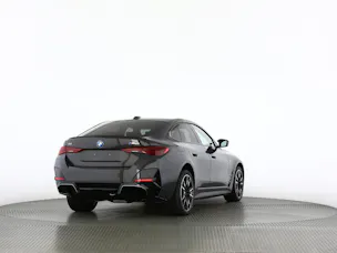 BMW i4 M50