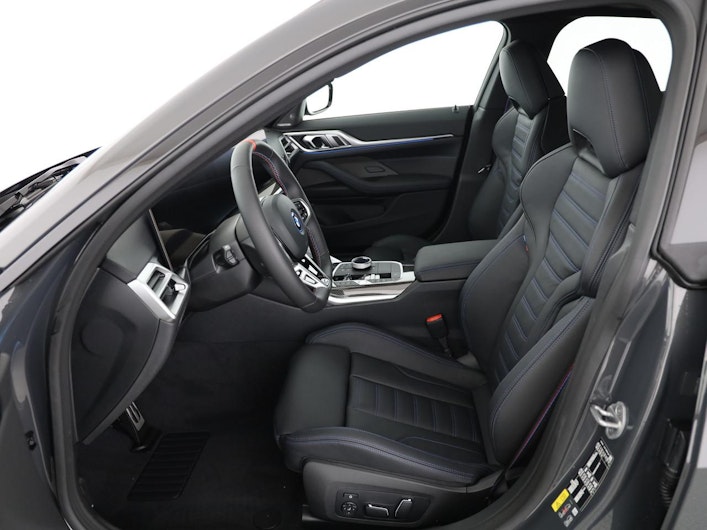 Vehicle image BMW i4