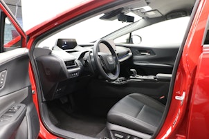 Vehicle image TOYOTA Prius 2.0 Plug-In-Hybrid Premium