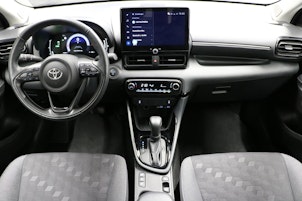 Vehicle image TOYOTA Yaris 1.5 VVT-i HSD Trend