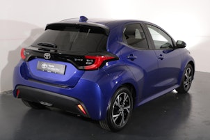 Vehicle image TOYOTA Yaris 1.5 VVT-i HSD Trend