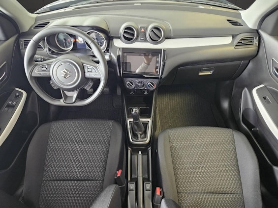 Vehicle image 3 Vehicle image 3