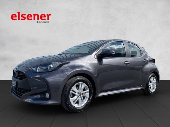 First vehicle image