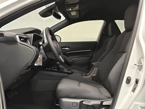 Vehicle image TOYOTA Corolla Cross 2.0 HSD Trend AWD-i