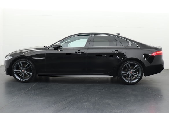 JAGUAR XF 2.0 T 300 Sport AWD 3