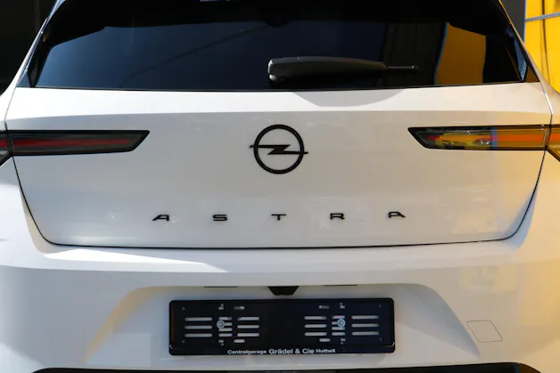 Opel Astra 1.6 T PHEV 180 Swiss Plus