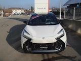 First vehicle image